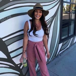 Meet your Posher, Hailey